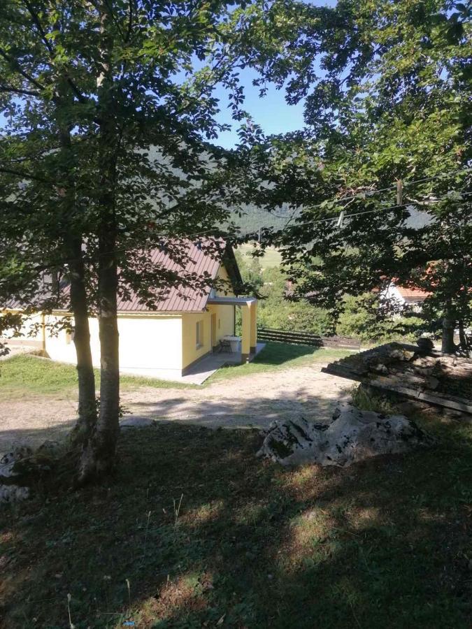 Apartman Juka 크라스노 폴리에 외부 사진